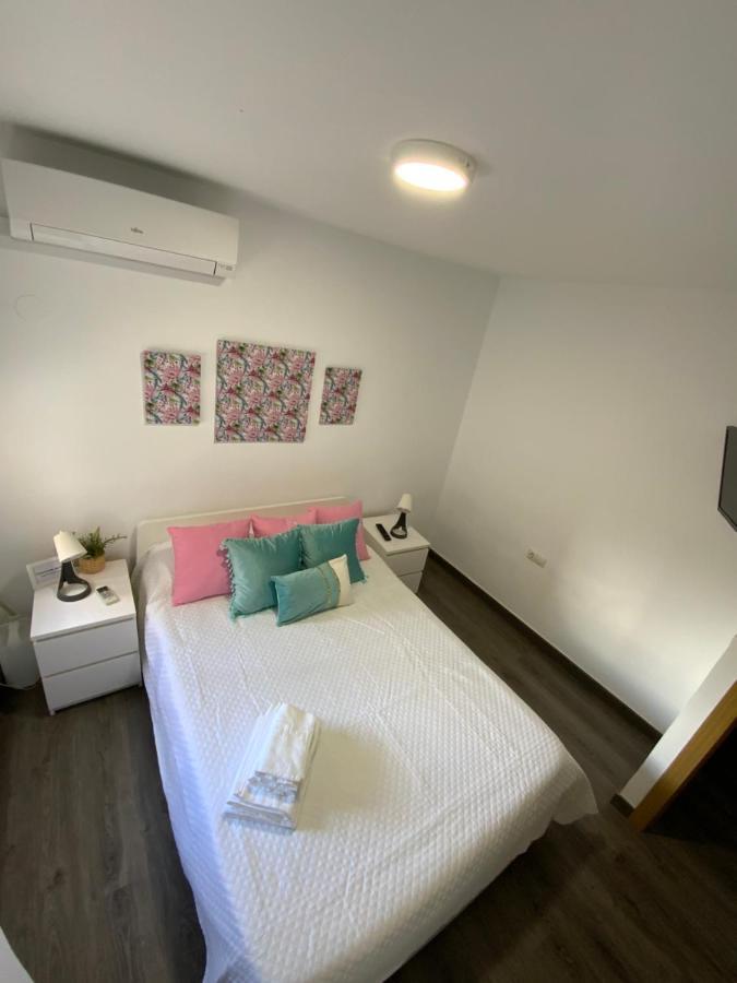 4 Capulino Apartamentos Málaga Eksteriør billede